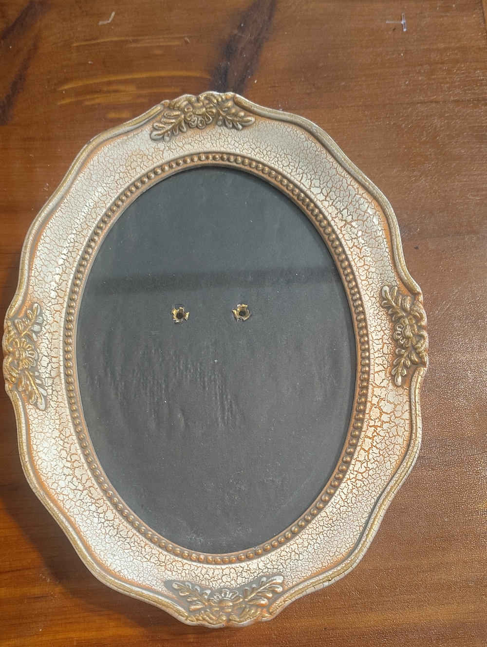Ornate Oval Crackle Frame in Gold and Cream